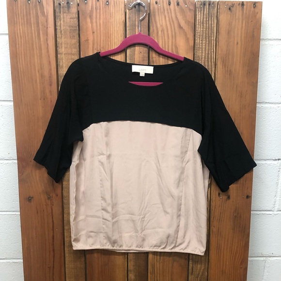 Ann Taylor Loft size small tan black top - Picture 4 of 7